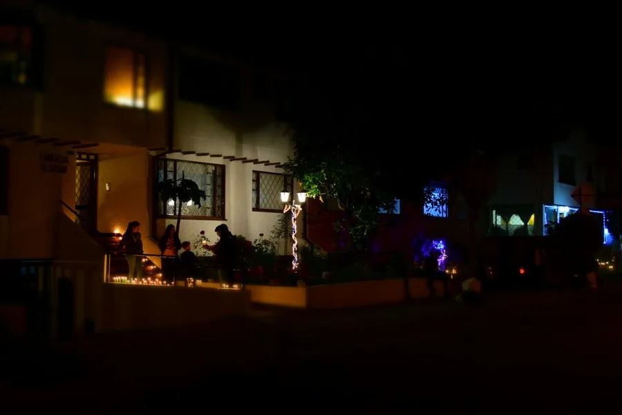 De nacht van de kaarsjes - Las velitas - traditie in Colombia
