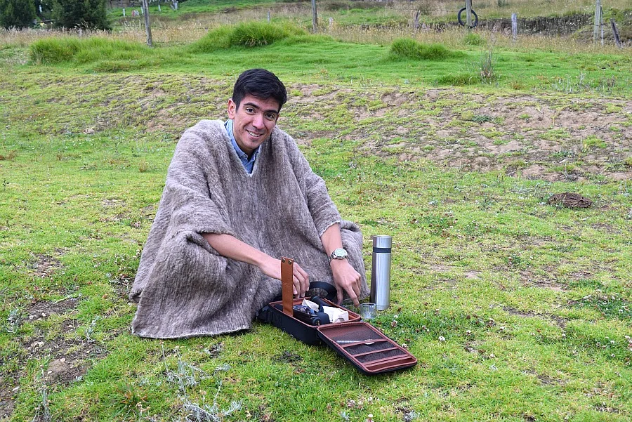 Ruana in Colombia - koffie maken