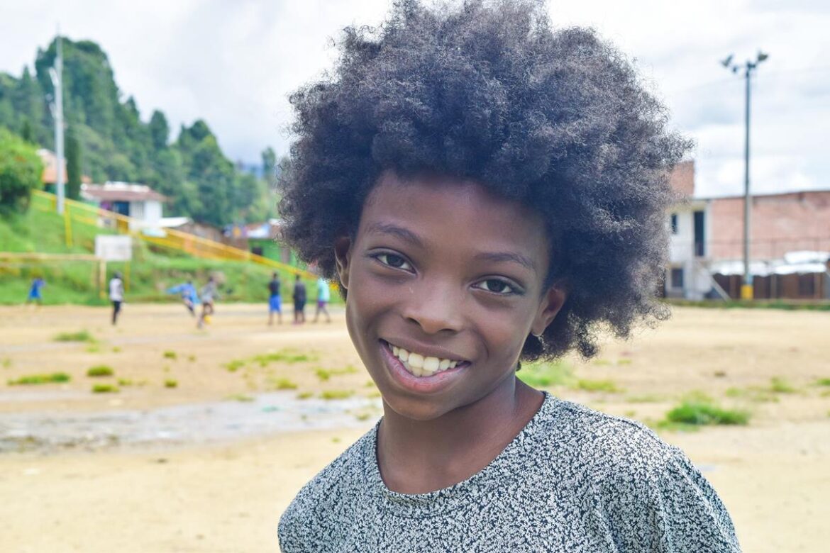 Children of Medellín - help children in poverty in Colombia