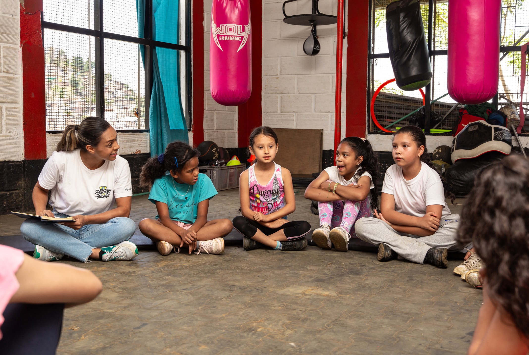 Boxing classes Medellín women empowerment