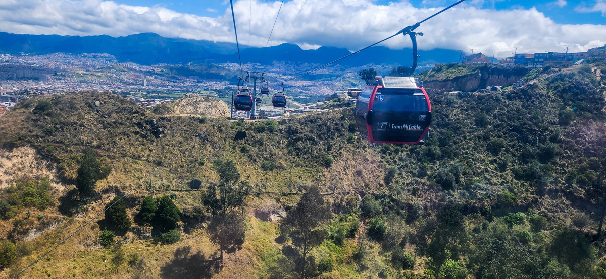 Can you take the cable car in Bogotá?