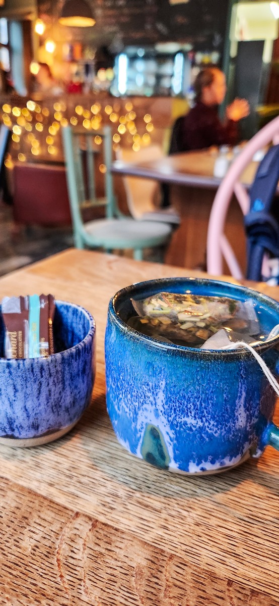 Is Cafe Sallys in Ribe a good restaurant?