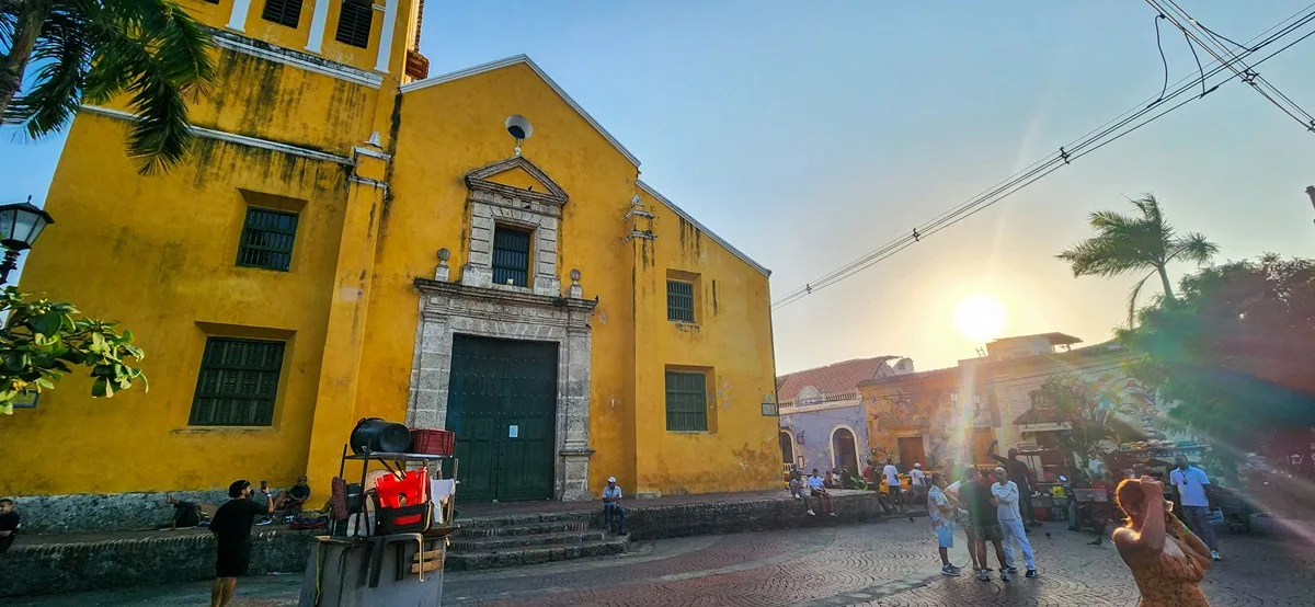 Gele kerk in Getsemani