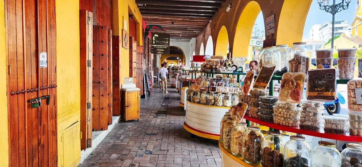 Waar typisch zoetigheid Cartagena kopen